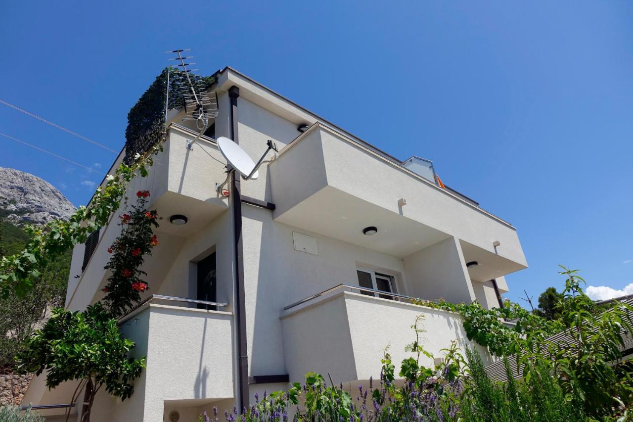 Apartments 1234 Mimice Luaran gambar