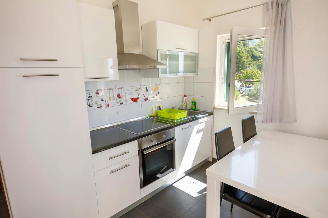 Apartments 1234 Mimice Luaran gambar
