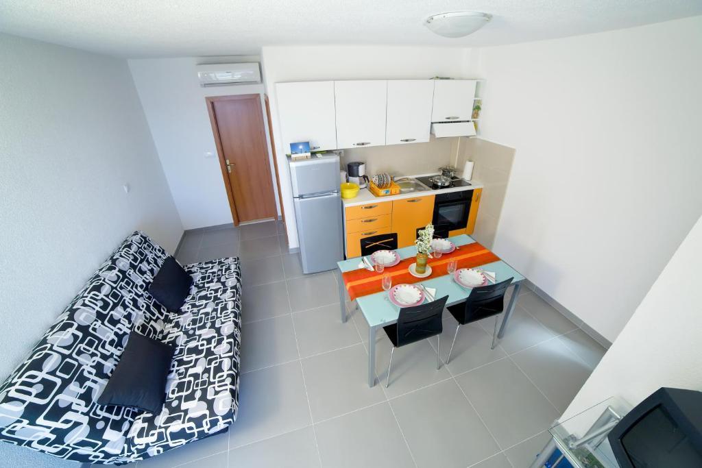Apartments 1234 Mimice Bilik gambar