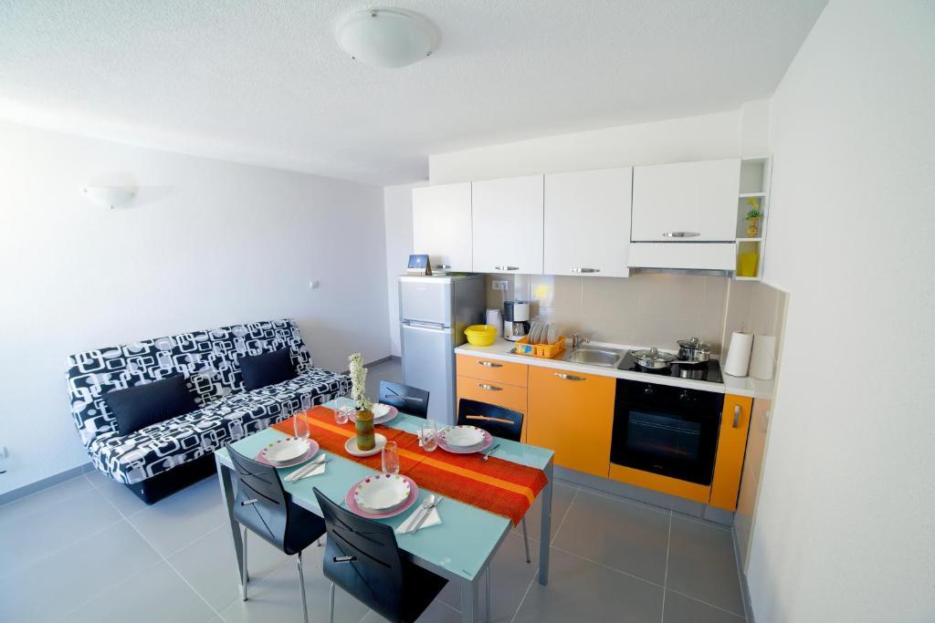 Apartments 1234 Mimice Bilik gambar