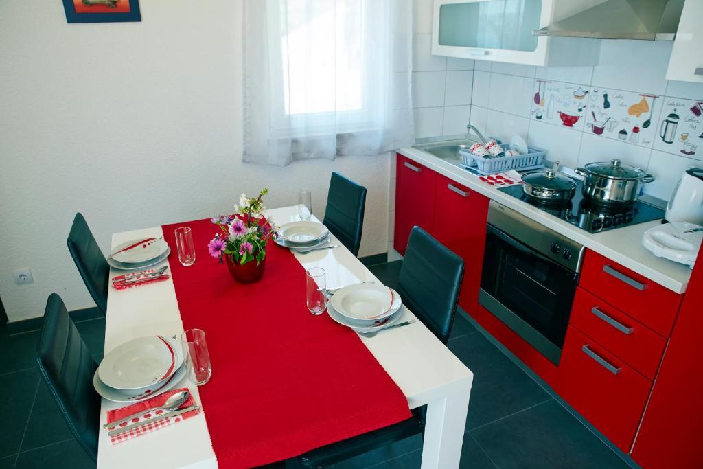 Apartments 1234 Mimice Bilik gambar